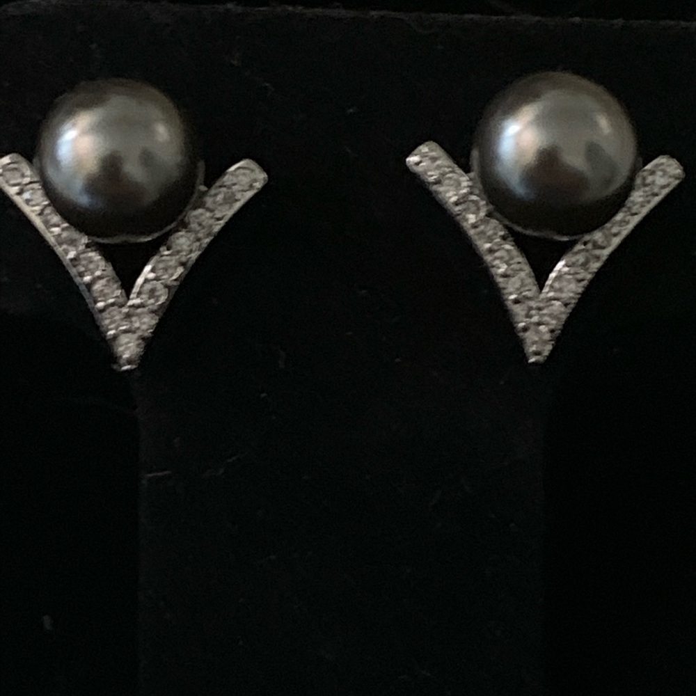 New! Pearl/Cubic Zirconia/Silver Earrings